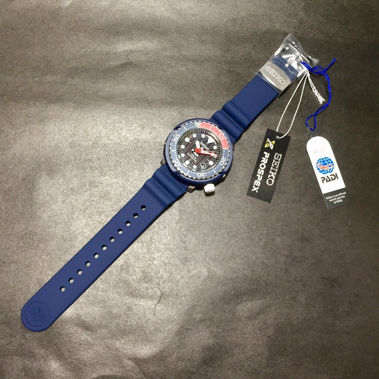 SEIKO SNE499P1